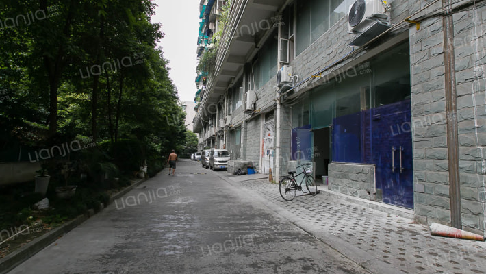 迪康银色诗典外景图