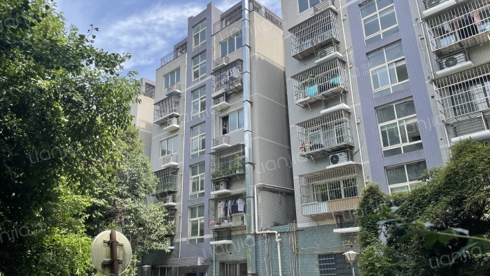 东虹路61号院外景图