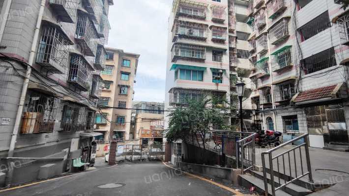 春风巷商住楼外景图