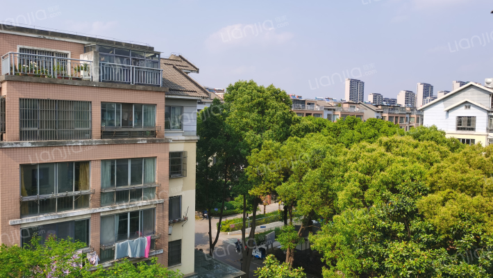 天润园南区外景图