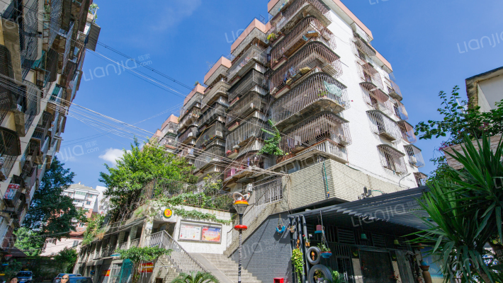 元兴公寓外景图