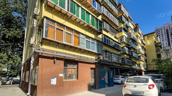 文艺南路124号院外景图