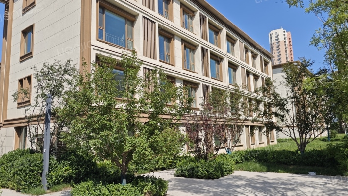 复地林与里和邻花园外景图