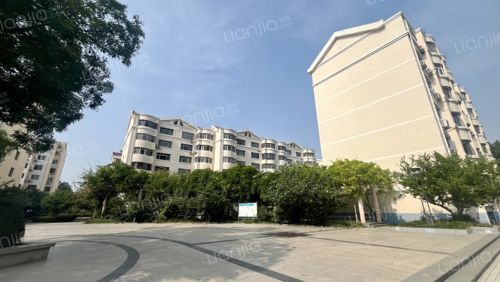 新世纪花园外景图