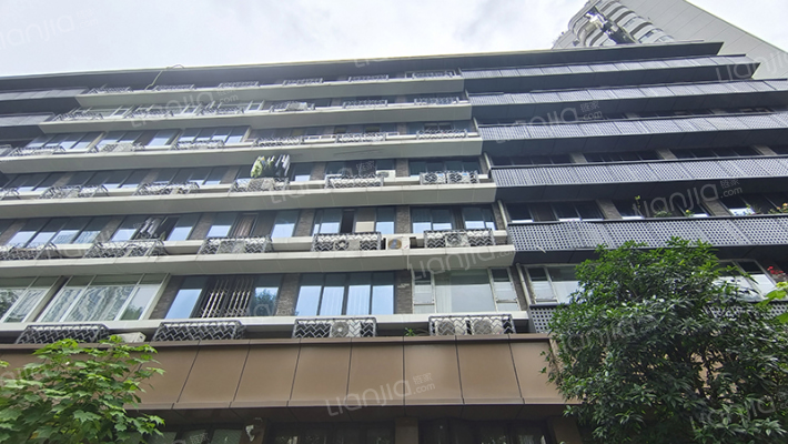 狮马路67号外景图