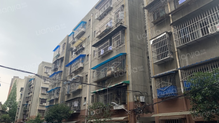 新生小区外景图