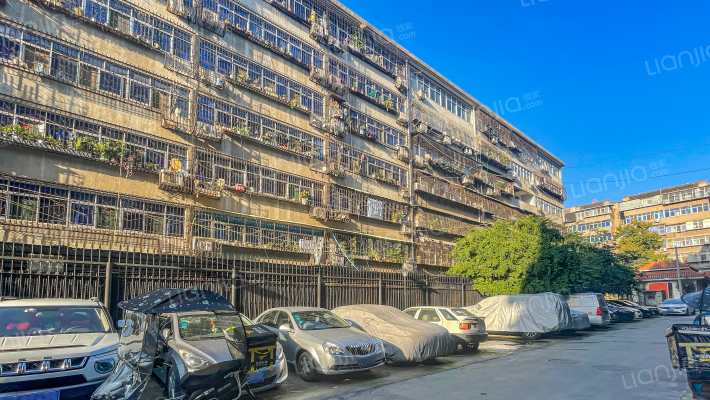 迎春小区南区外景图