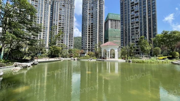 恒大南明御府外景图