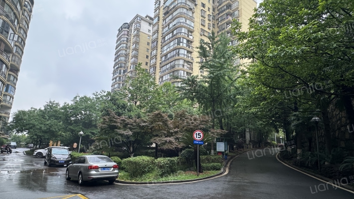 金色比华利外景图