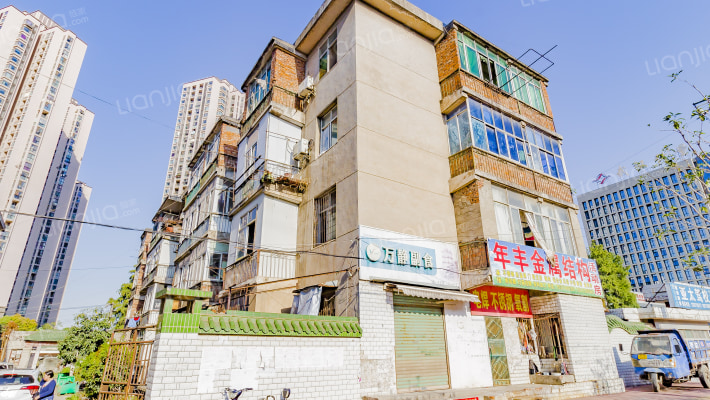 渔场小区外景图