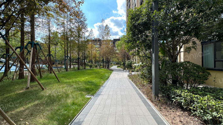 雅居乐富春山居璟云庭外景图