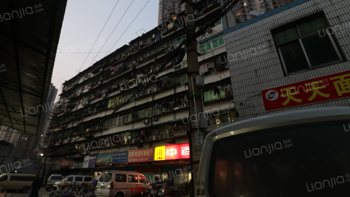 康家公寓外景图