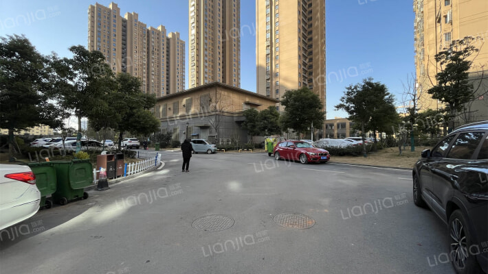 花冲盛世家园外景图