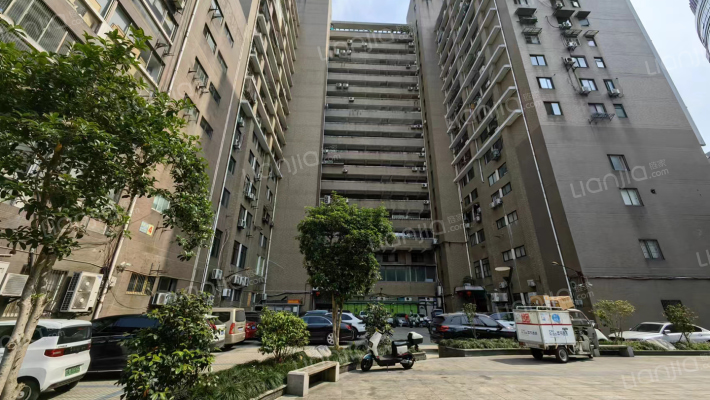 平海公寓外景图