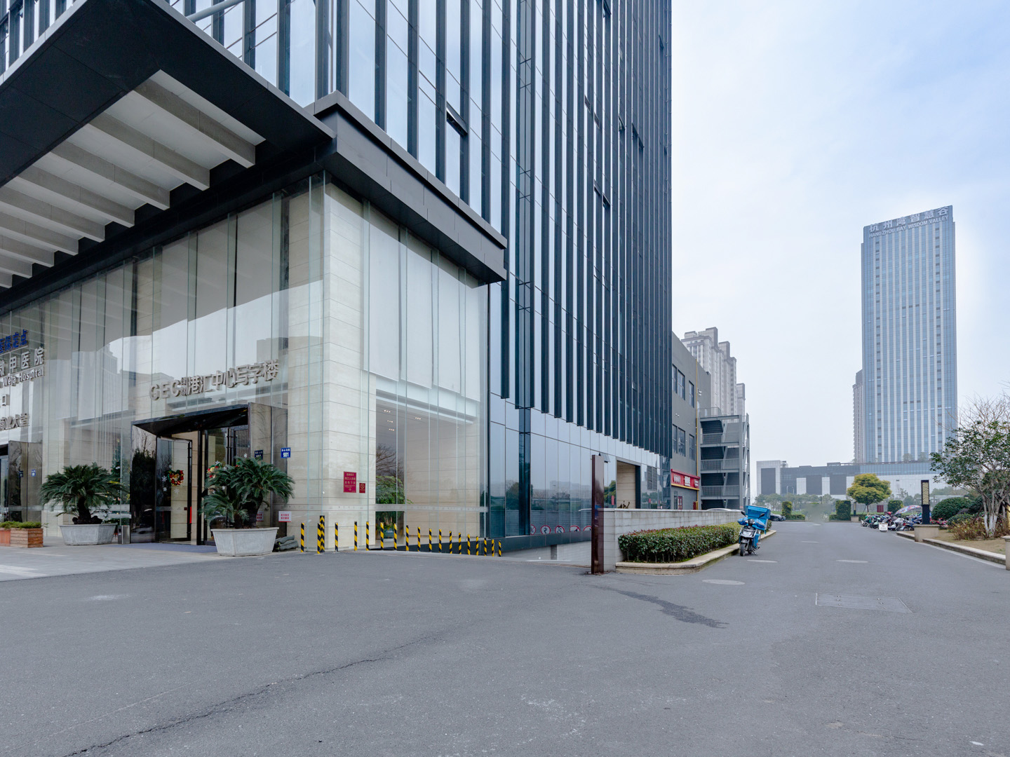 绿都港汇中心小区实景 5