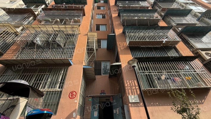 成青小区外景图