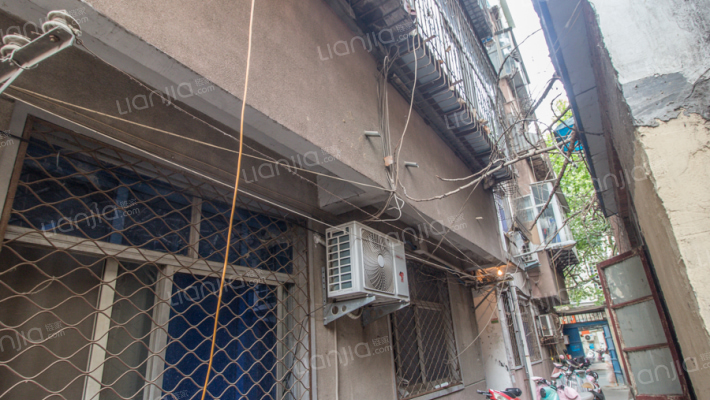 交通路149号院外景图