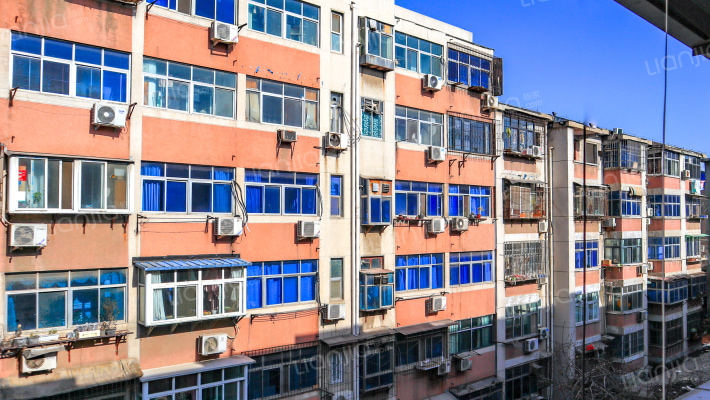 57中家属院外景图