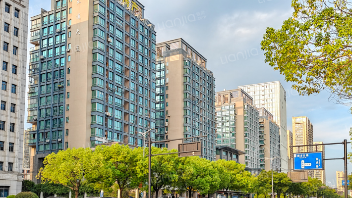 汇通大厦外景图