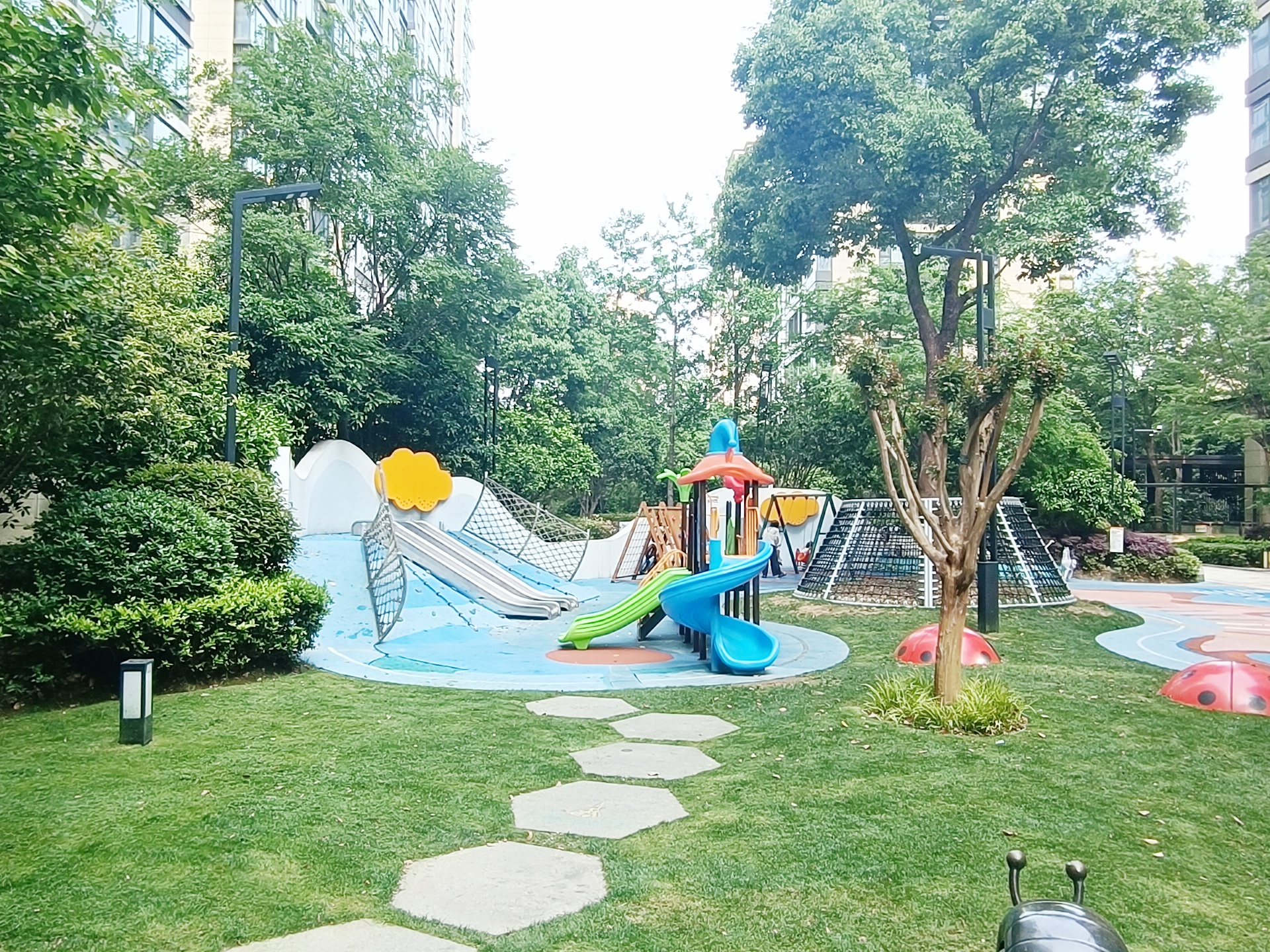 Heart of Hua Xia compound photo 6