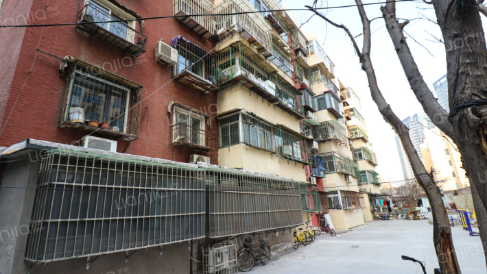 姚台大街外景图