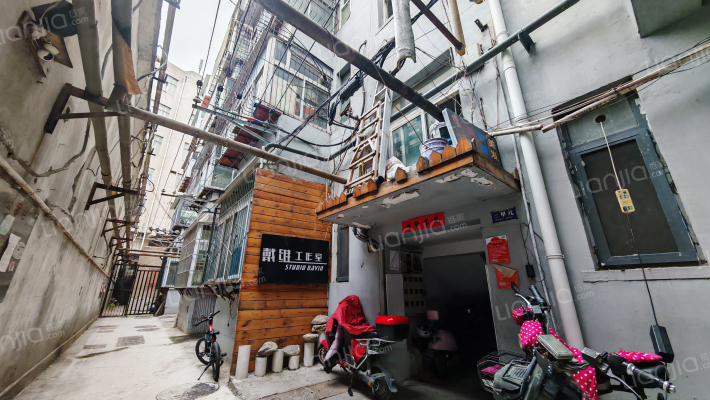 朝山街42号外景图