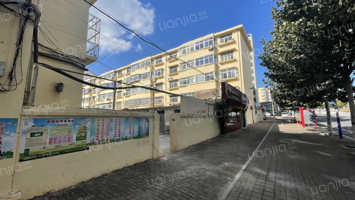 北银小区外景图