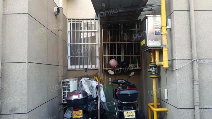 医药公司宿舍外景图