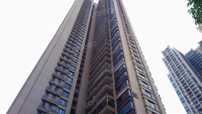 保利壹号公馆外景图