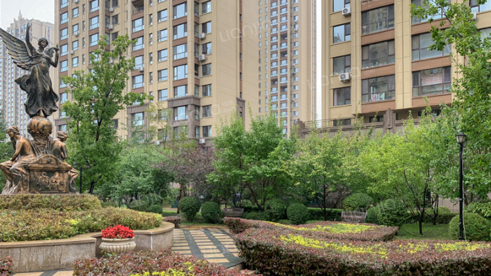 环球凯旋公馆外景图