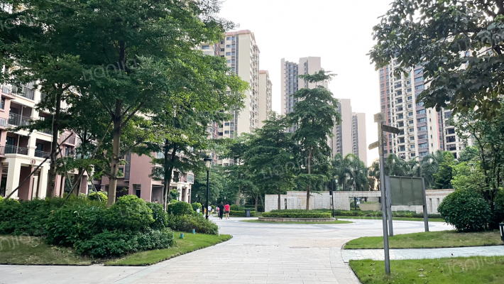 钜隆君尚花园外景图