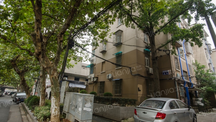 南祖师庵外景图