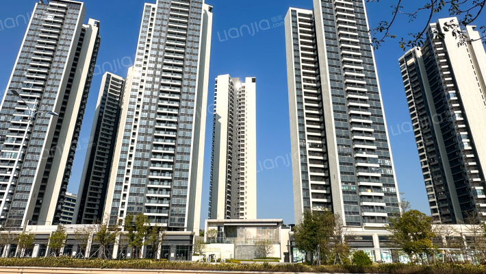 招商依山华府外景图