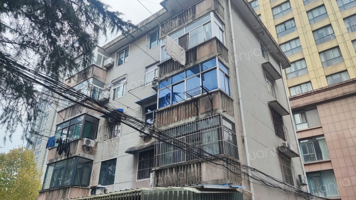 安徽省粮科所宿舍外景图