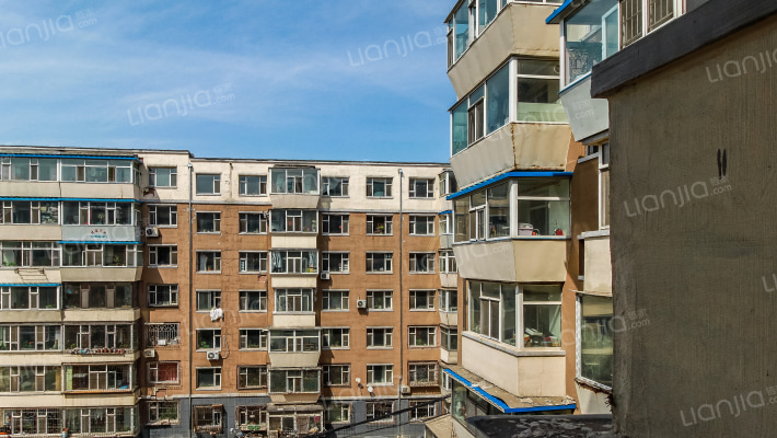 山河小区外景图