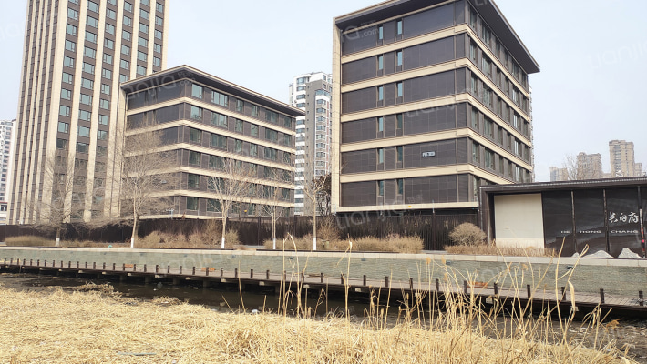 和泓长白府外景图