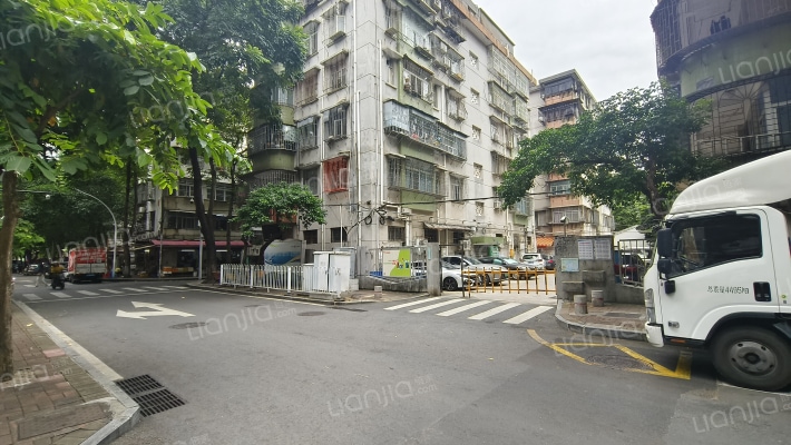 吉祥街住宅外景图