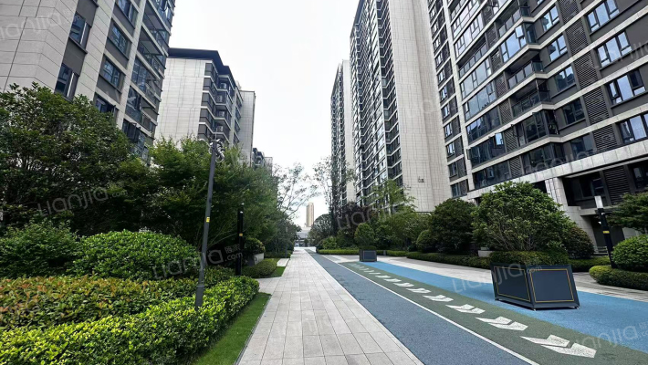 中海麓山境外景图