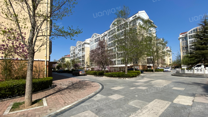 龙门山庄外景图