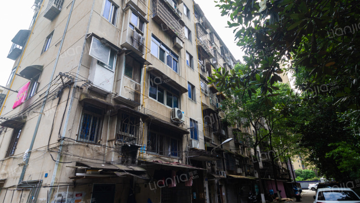 市六运宿舍外景图