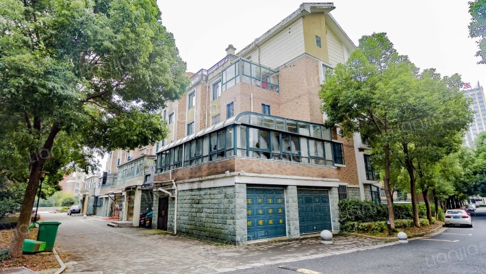 恒美山庄外景图