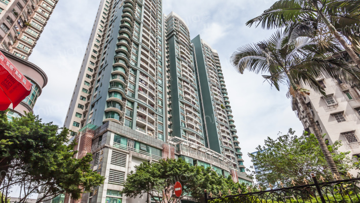 金碧翡翠华庭外景图