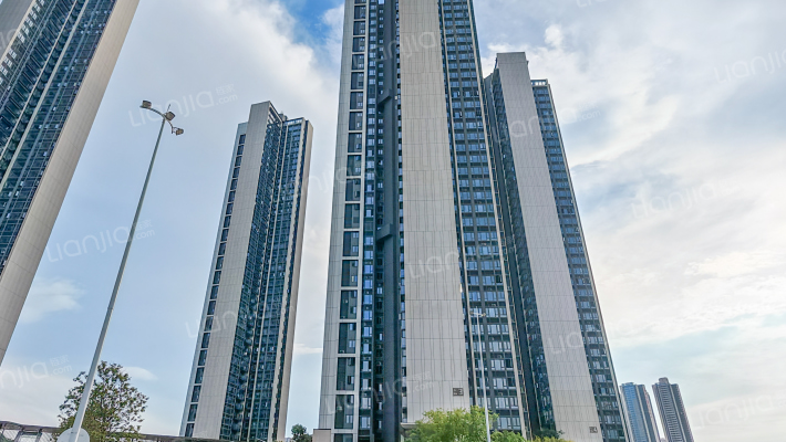 名居·山河里外景图