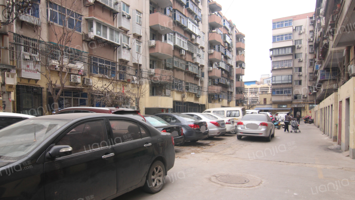 商城东路32号院外景图