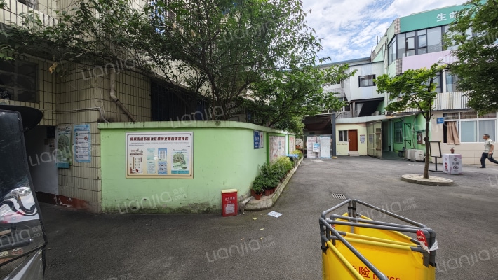 万春路140号外景图