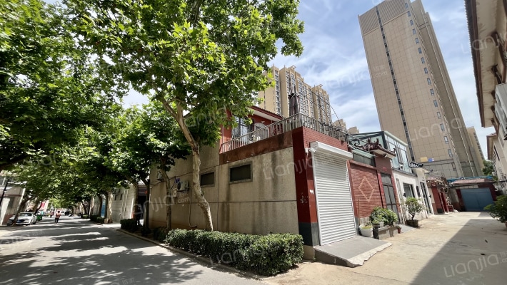 明星小区外景图