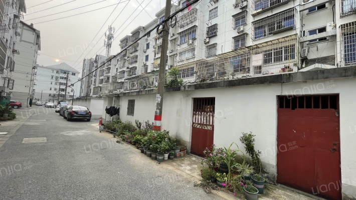 报慈北村一区外景图