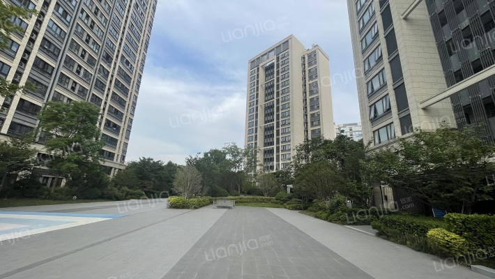 旭辉银城江山御外景图