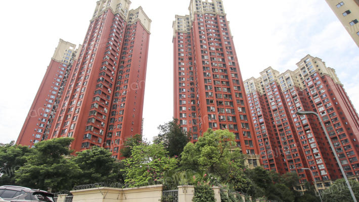 三利麓山城本草荟外景图