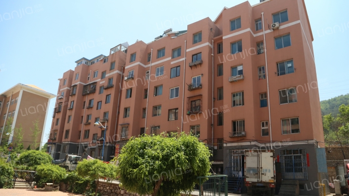 小孤山东里外景图